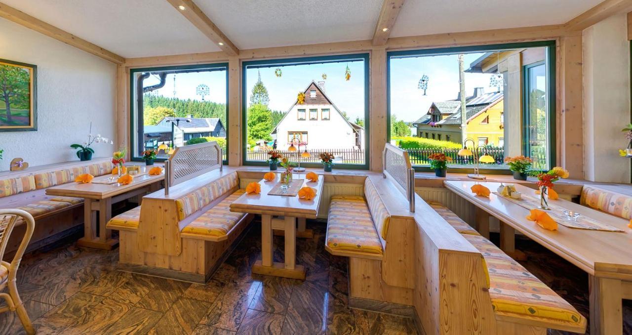 Ferienhotel Muehlleithen Klingenthal Exterior foto