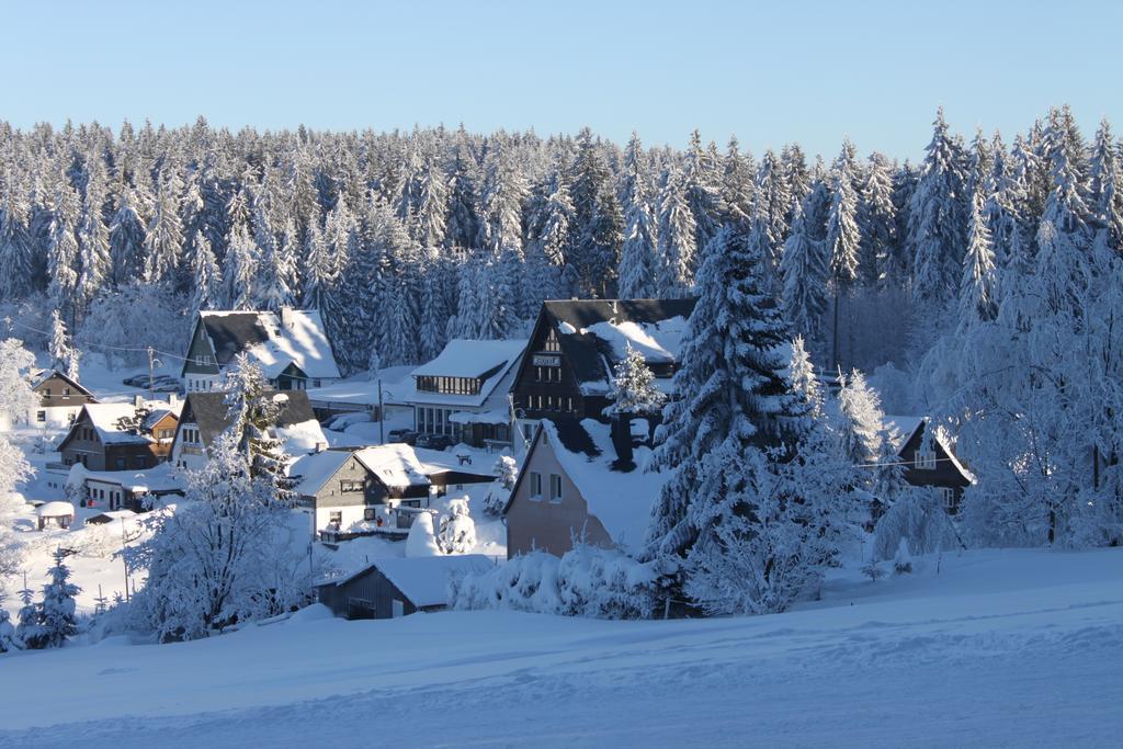 Ferienhotel Muehlleithen Klingenthal Exterior foto